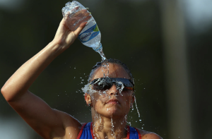 How to exercise safely in hot weather